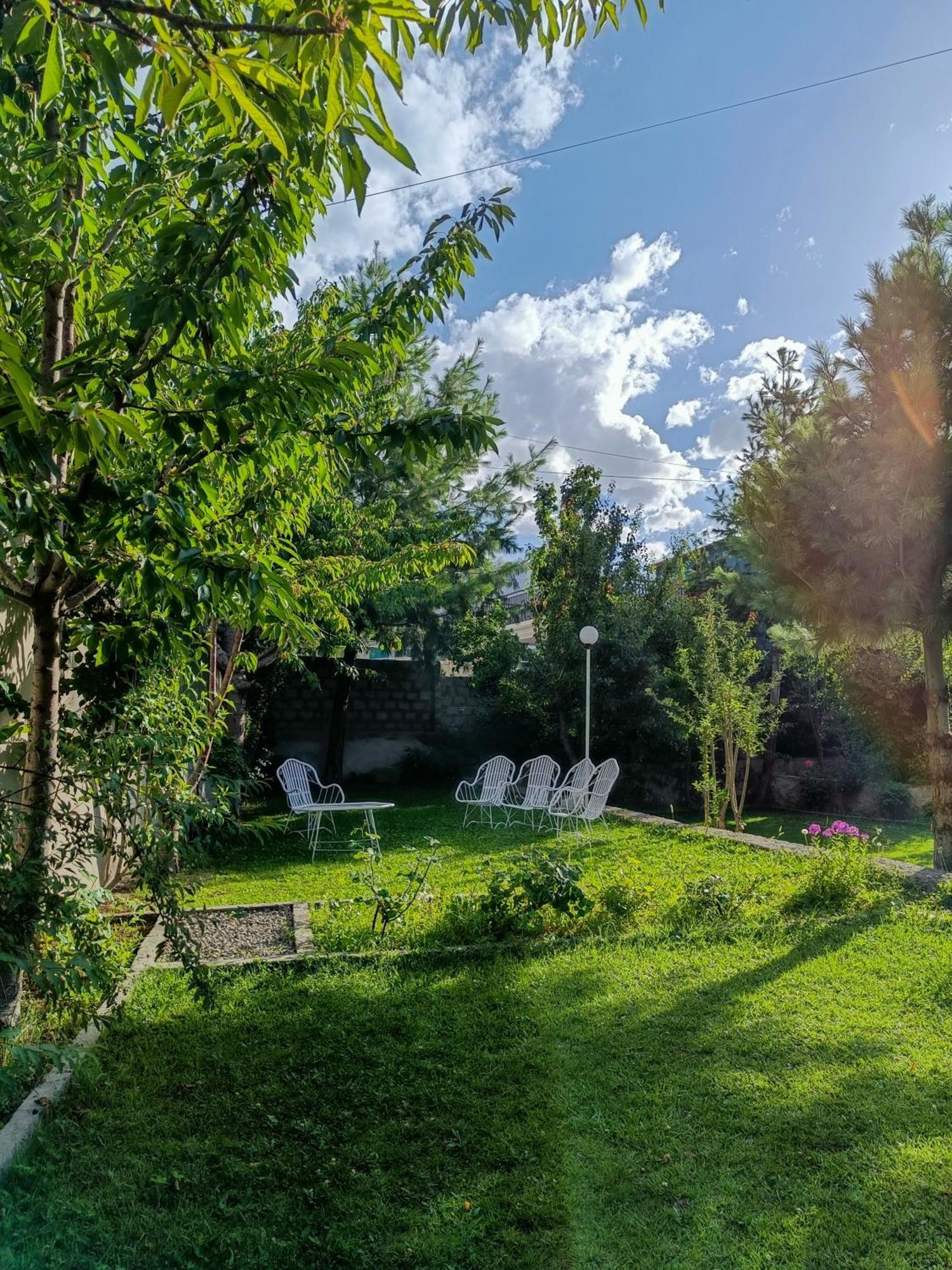 Taaj Residence Skardu Exterior foto
